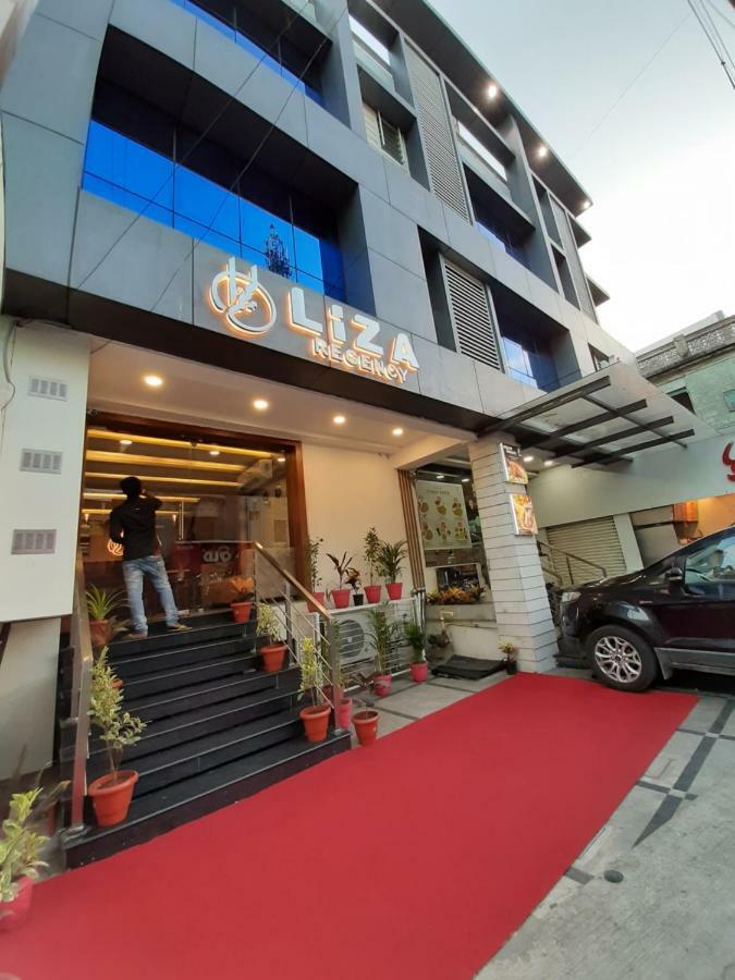 Liza Regency Hotel Chennai Exterior photo